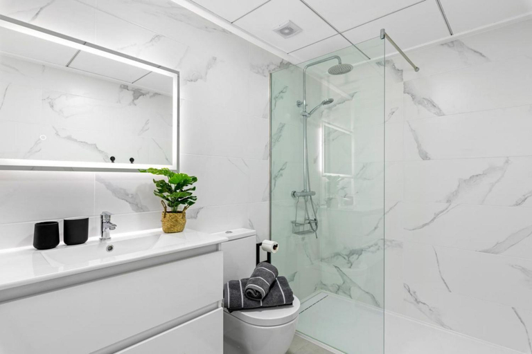 Bathroom, Villa Blanco: Private Villa with Pool & Terrace, Murcia