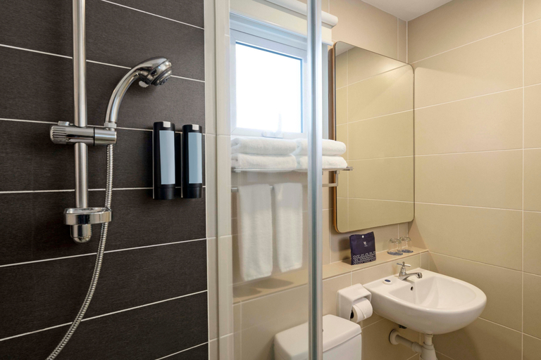 Bathroom 3