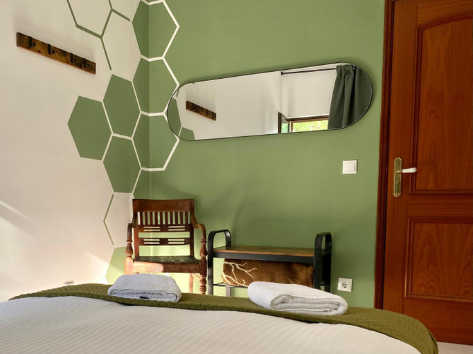 Bedroom 2, Casa Calidris - Bed, Wine & Breakfast, Sesimbra