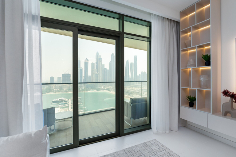 Room 3, Modern 2BR Emaar Beachfront w Pvt Beach Access, Dubai