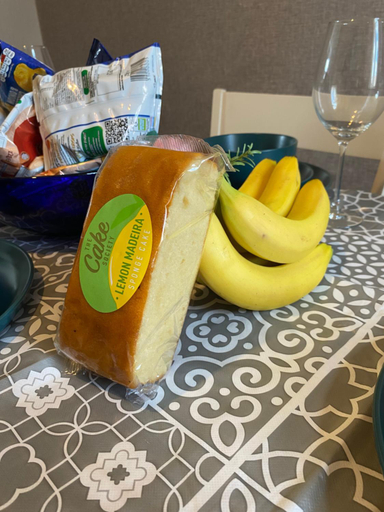 Food & Drinks