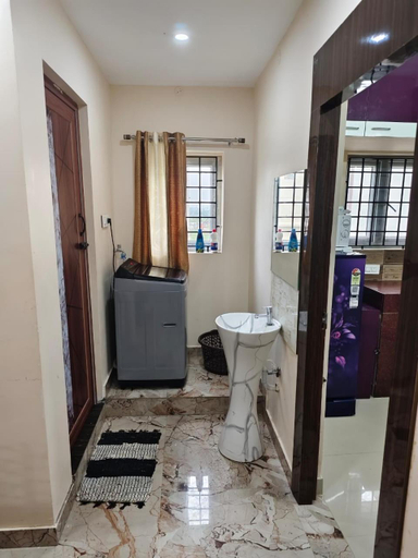 Bathroom 2, Alif service Apartment for Families and Executives, Kancheepuram