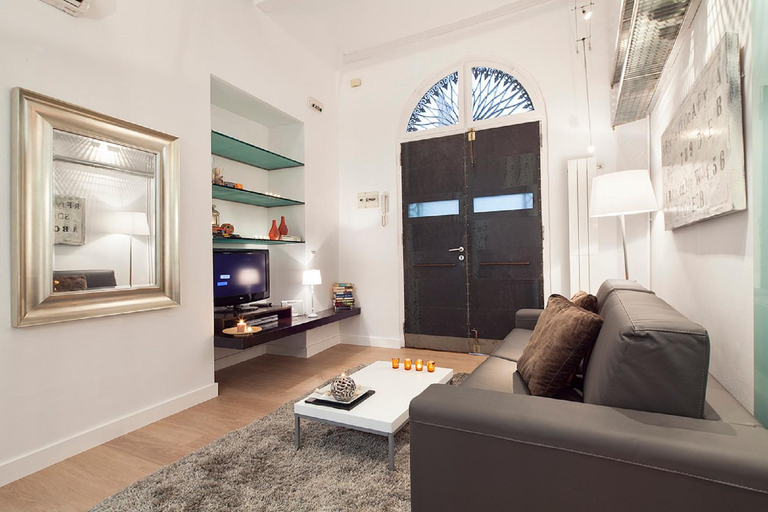 Others 4, Cathedral Apartment, Barcelona