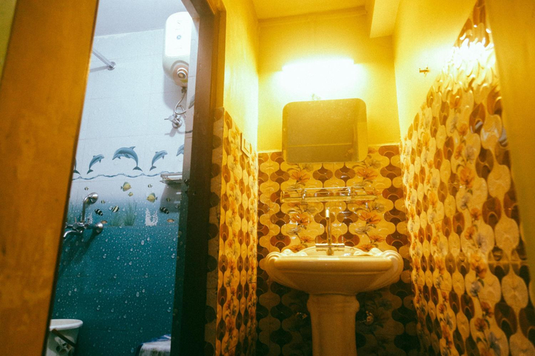 Bathroom 3, Kharga Kunj Staycation, Darjiling
