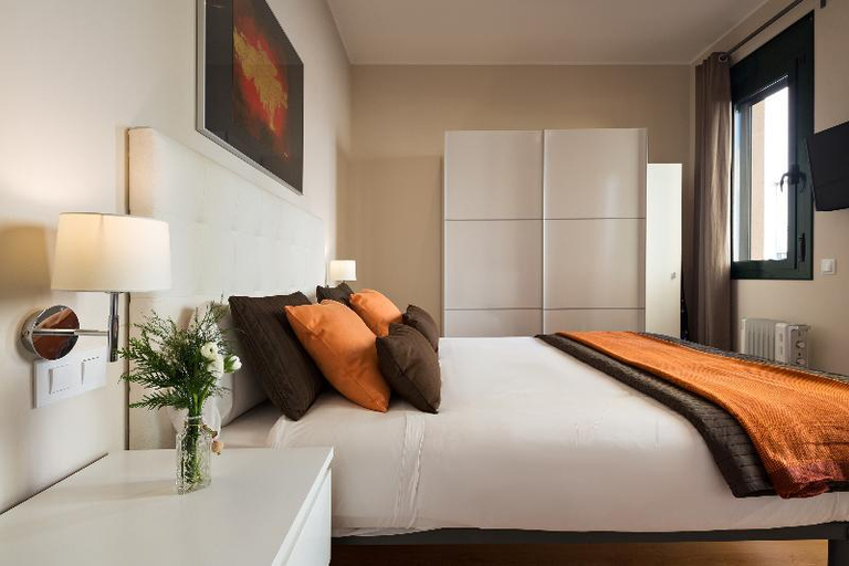 Bedroom 2, Lugaris Rambla Apartments, Barcelona