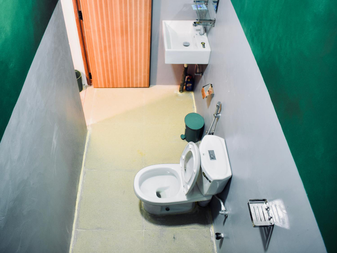 Bathroom, Gypcey Home, Pothuvil