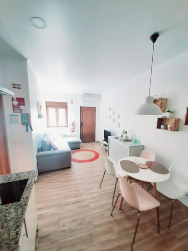 Others 5, Casa Barbara - No centro historico de Aljezur, Aljezur