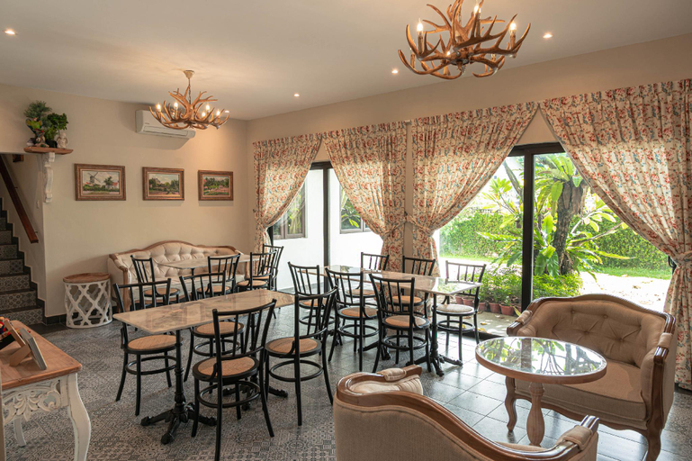 Food & Drinks 4, The Farmhouse, Kinta