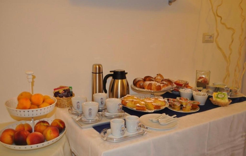 Food & Drinks 5, B&B degli Aranci, Salerno