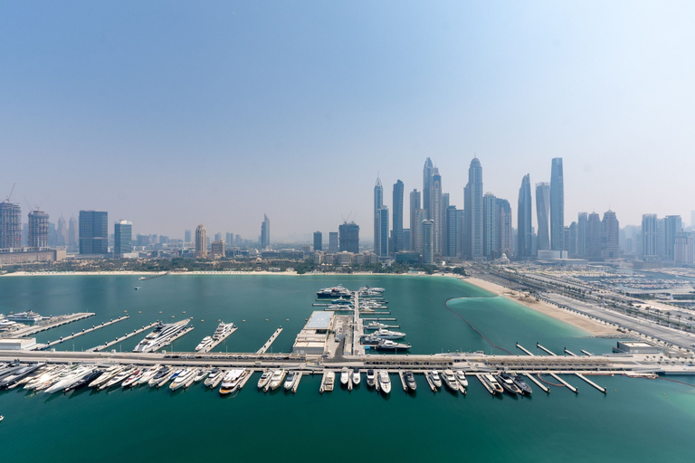 Room 5, Modern 2BR Emaar Beachfront w Pvt Beach Access, Dubai