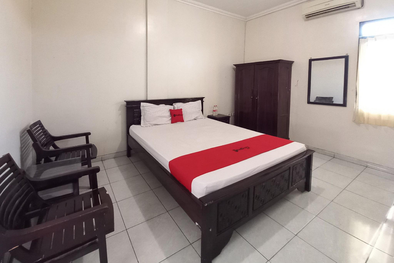 Bedroom 13