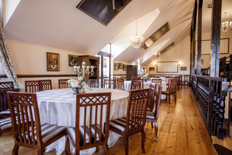 Food & Drinks 4, Q Chalet, Sacele