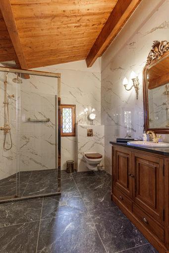 Shower 4, Domaine Jourdan, Bouches-du-Rhône