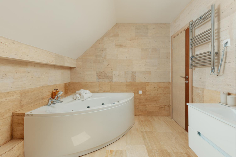 4, Tramontana Apartments