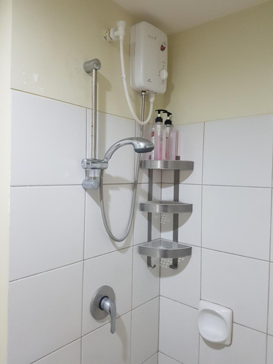 Bathroom 3, Horizon 101 Cebu by KC Condo, Cebu City