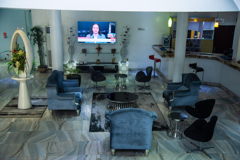 Public Area, Golden Tulip Hotel -GT31 Stadium Road, Obio/Akp