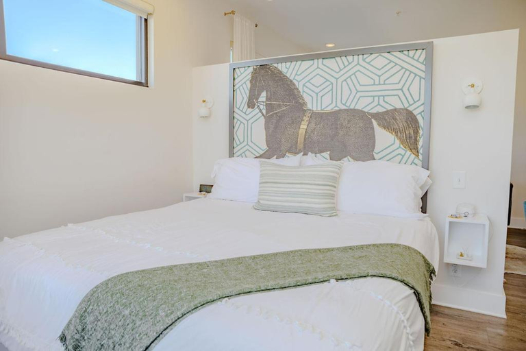 Bedroom 2, ザ・ハイブ, New Hanover