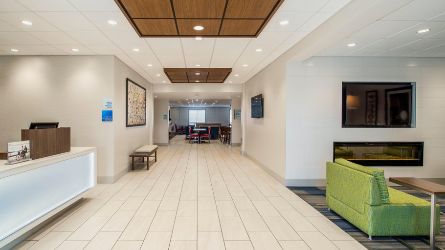Public Area 5, Holiday Inn Express & Suites AIRDRIE-CALGARY NORTH by IHG, Division No. 6