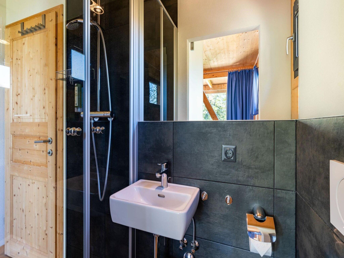 Bathroom 3, Superior chalet with sauna, Liezen
