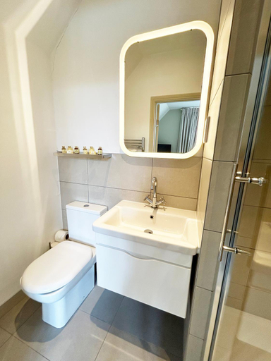 Bathroom 3, The Bear Inn, East Sussex