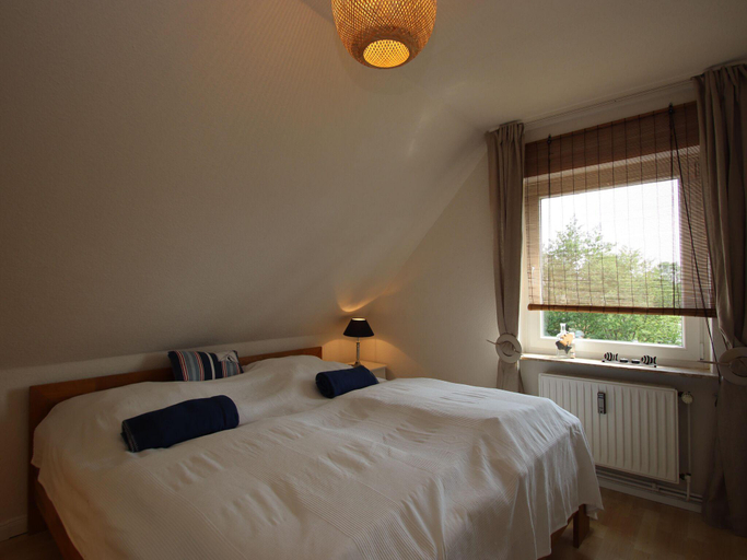 Bedroom 2, Doppelhaushalfte in Dornumersiel, Aurich