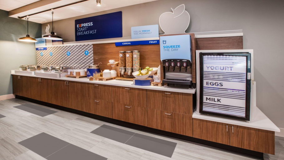Food & Drinks 5, Holiday Inn Express STUART by IHG, Martin