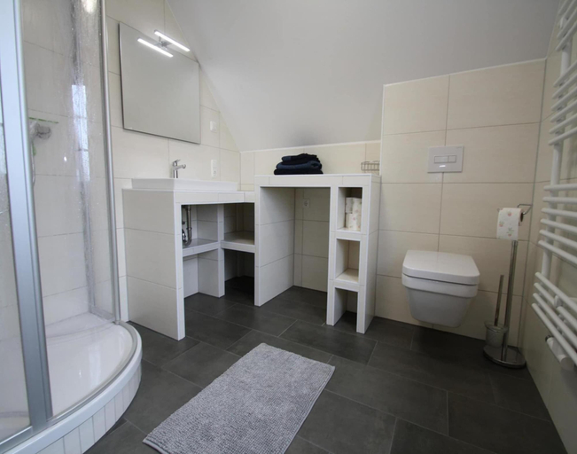 Bathroom, Ferienwohnung Gute Luise in Fuenfseen, Mecklenburgische Seenplatte