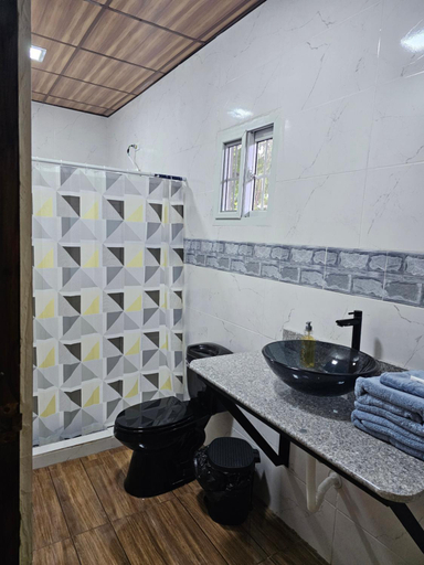 Bathroom 4, PLEASANT HOSTAL PANAMA, Panamá