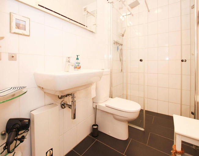 Bathroom 2, Apartment, Garding, Nordfriesland