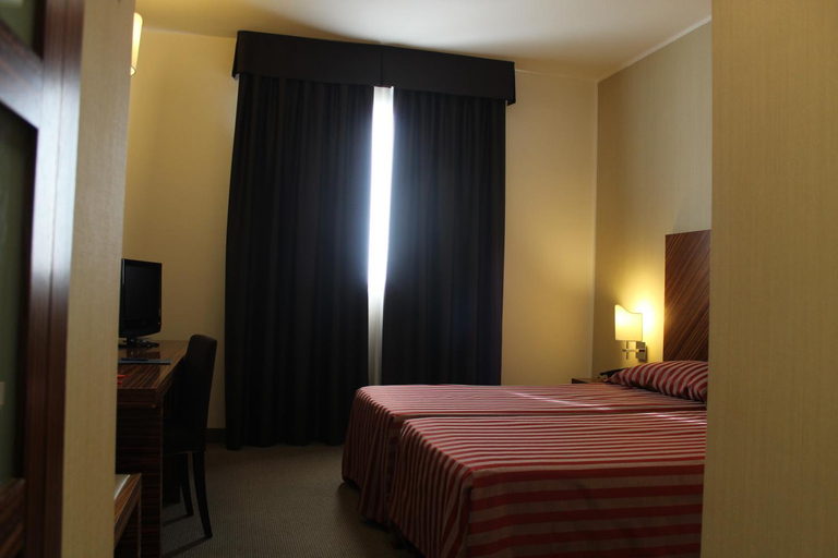 Bedroom 14