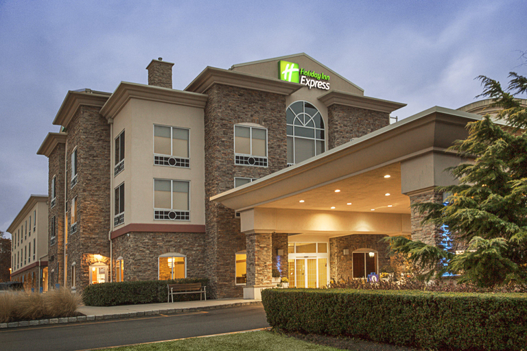 Exterior & Views 4, Holiday Inn Express & Suites LONG ISLAND-EAST END, Suffolk