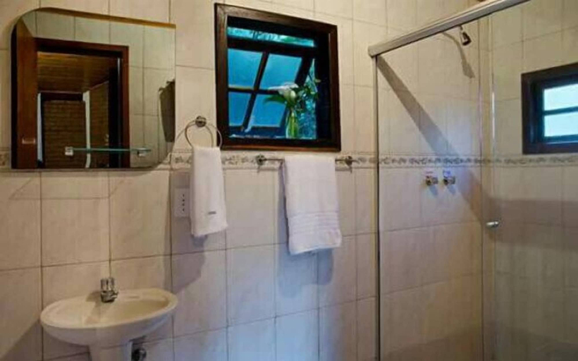 Bathroom 4, Pousada da Gruta, Bocaina de Minas