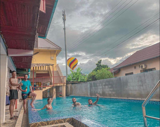 Sport & Beauty 2, Vang Vieng Golden Dragon House, Vangvieng