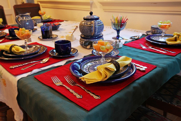 Food & Drinks 5, Robins Nest Bed & Breakfast, Park