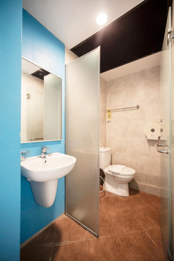 Bathroom 21