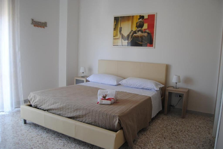 Bedroom 4, Le Sculture, Cosenza