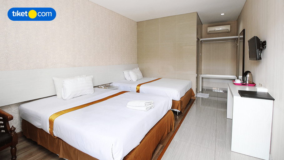 Hotel Sinar 2 - Tap to explore photos
