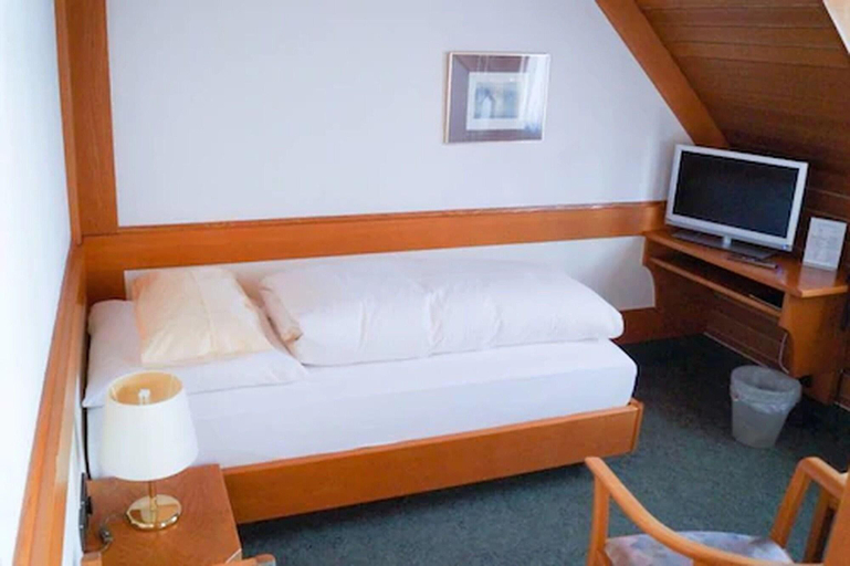 Bedroom 3, Waldshuter Hof, Waldshut