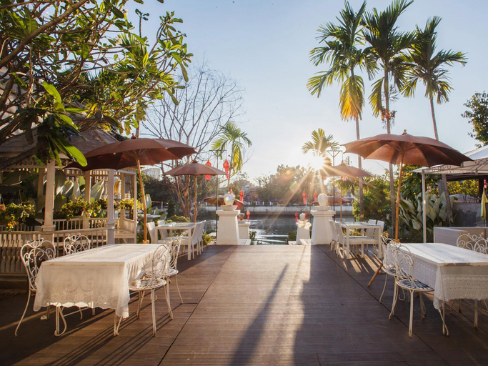 Food & Drinks, B2 Riverside Colonial Hotel, Muang Chiang Mai