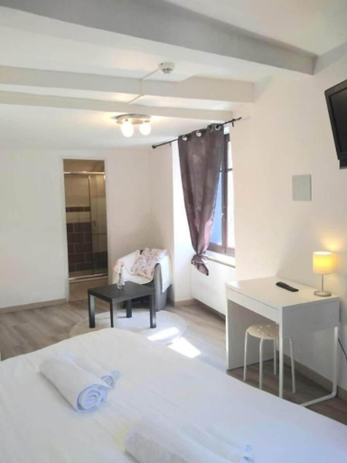Bedroom 3, Hôtel Renaissance Martigues, Bouches-du-Rhône
