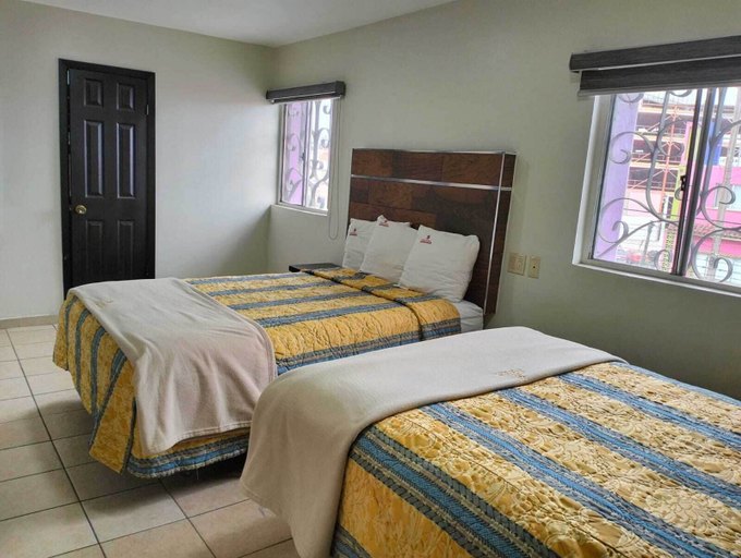Bedroom 2, HOTEL ECONOMICO, Tijuana