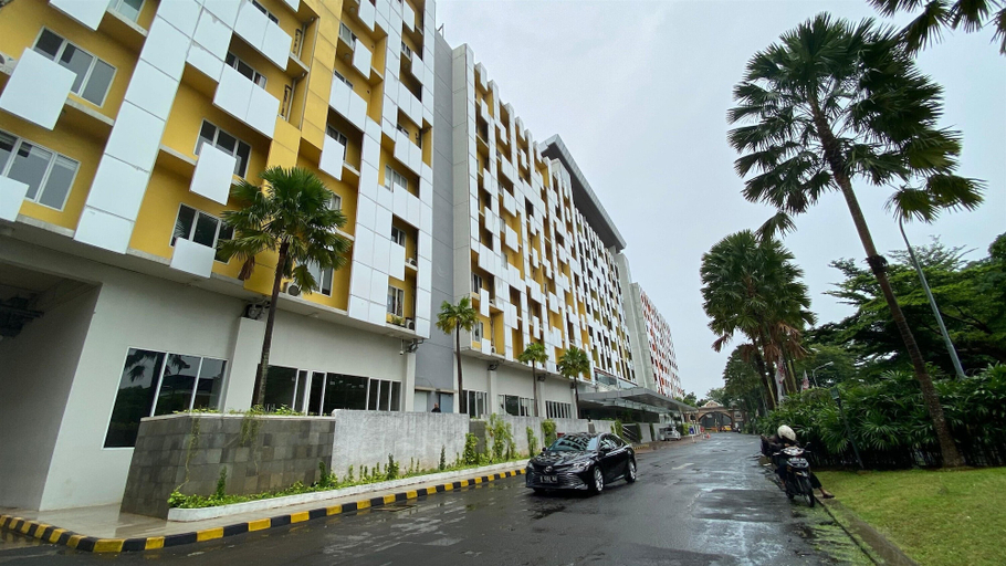 Exterior & Views, Cozy And Homey Studio At Trimezia Beverly 90210 Apartment, Tangerang