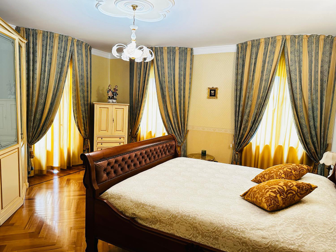 Bedroom 21