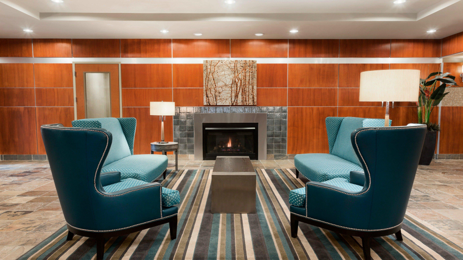 Exterior & Views 2, Holiday Inn & Suites WILLIAMSBURG-HISTORIC GATEWAY by IHG, York