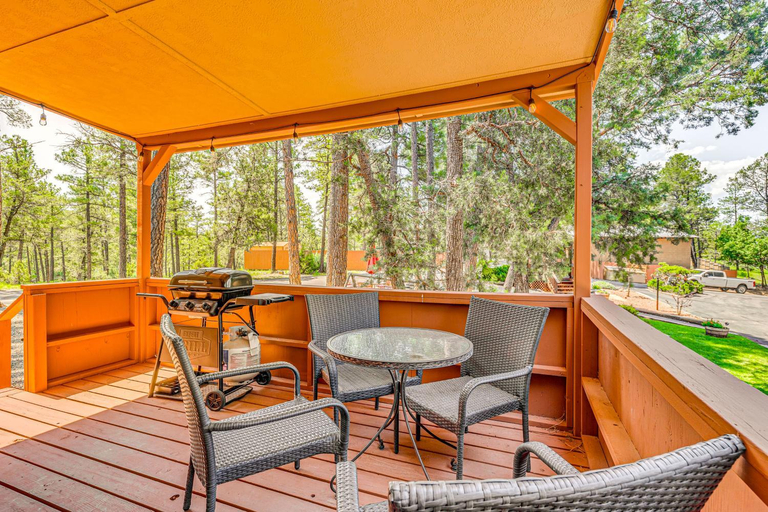Others 3, Cozy Ruidoso Condo w/ Deck ~ 2 Mi to Cedar Creek!, Lincoln