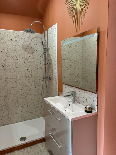 Bathroom 5, La Bigourdane, Hautes-Pyrénées