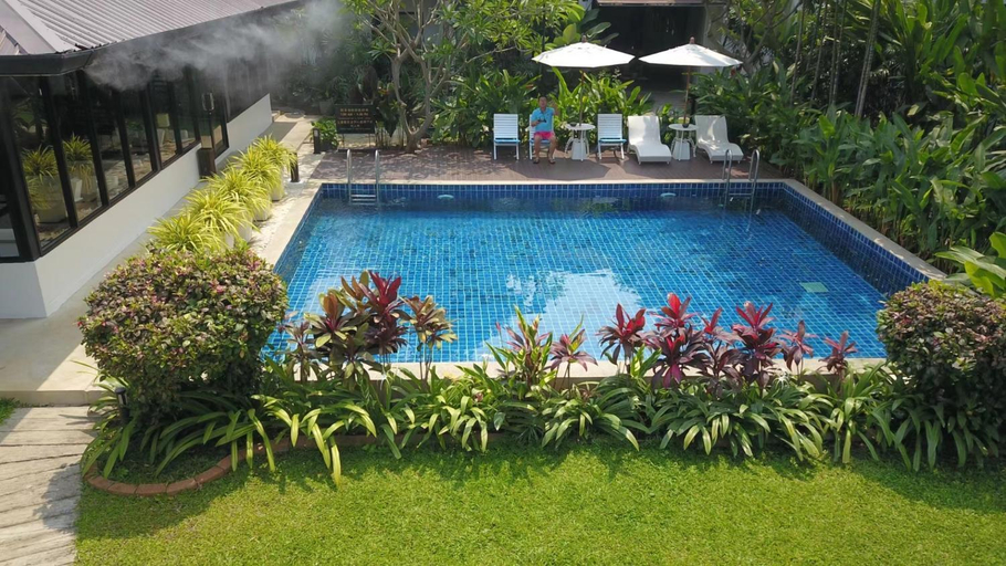 Swimming Pool 2