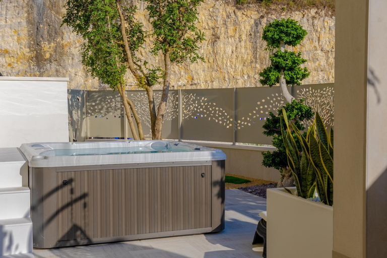 Hot tub 2, Residence AleDen, Foggia