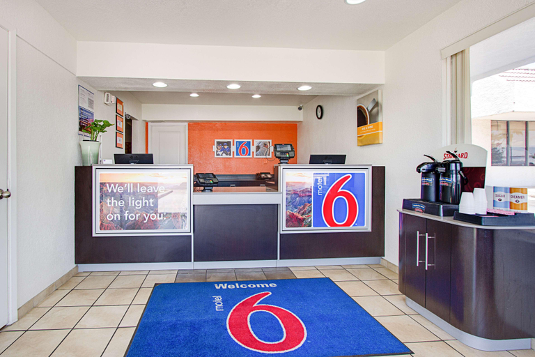 Public Area 2, Motel 6 Tempe, AZ - Scottsdale South, Maricopa