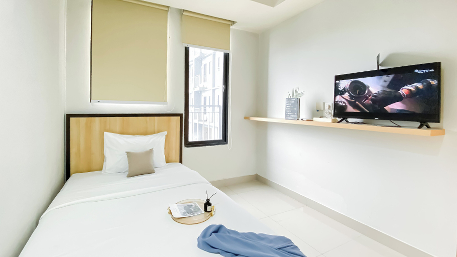 Bedroom 2, Nice And Comfy Studio At Evenciio Margonda Apartment, Depok